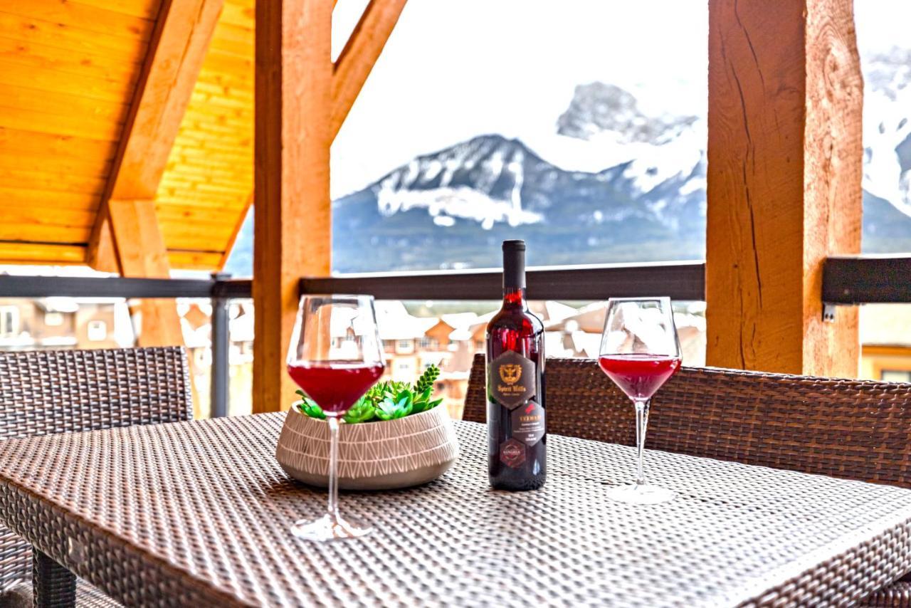 Penthouse At Solar A Resort And Spa Canmore Exterior foto